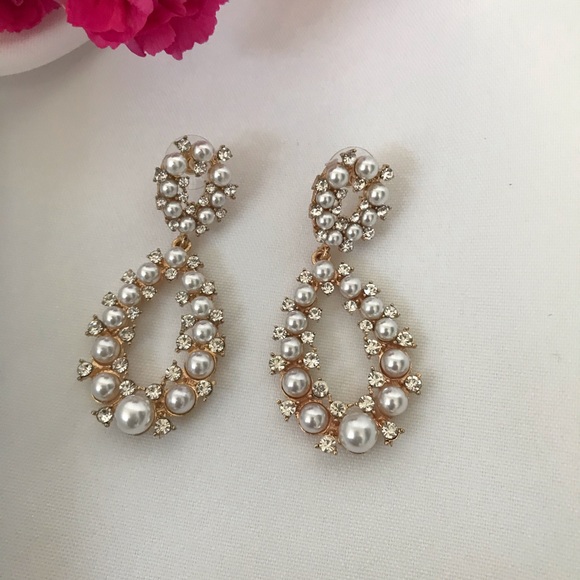Pearl and Crystal Teardrop Statement Earrings - Picture 3 of 15